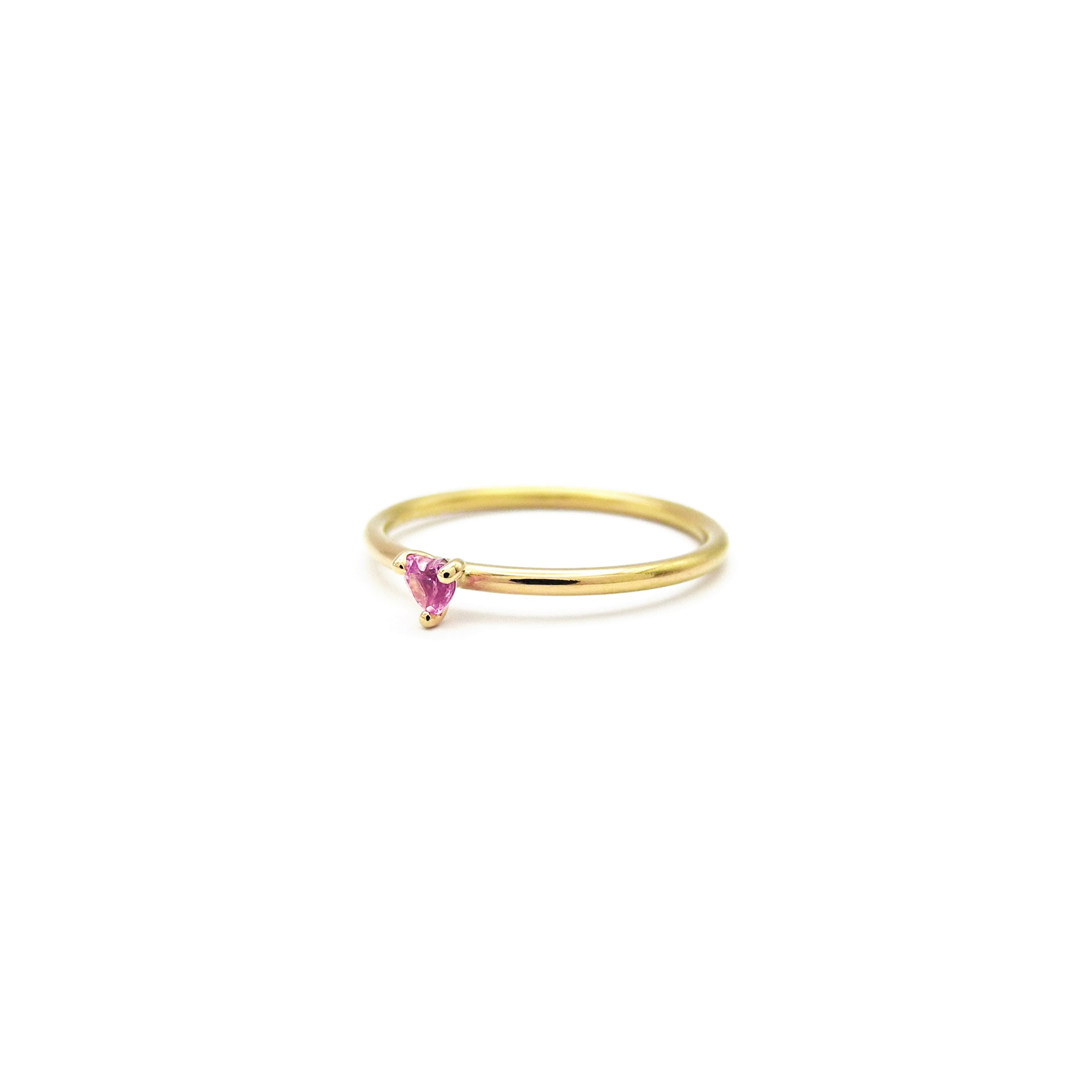 Goldring mit rosa Turmalinherz