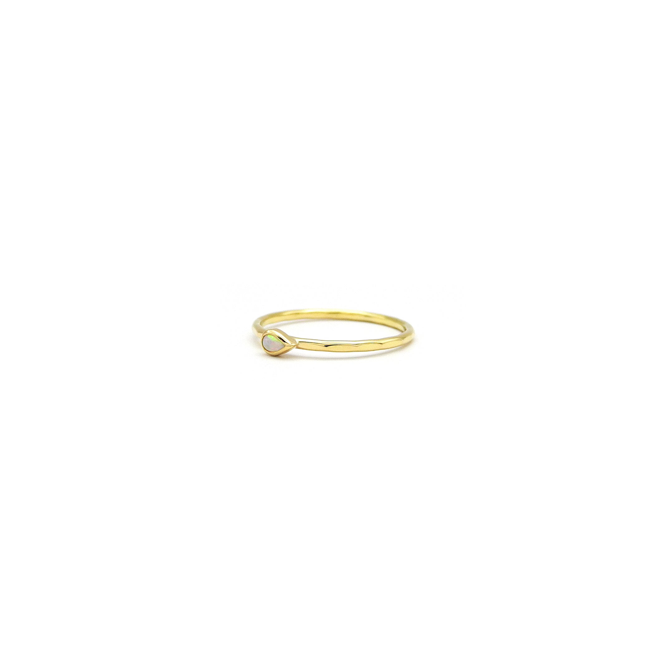 minimalistischer Goldring mit Opal