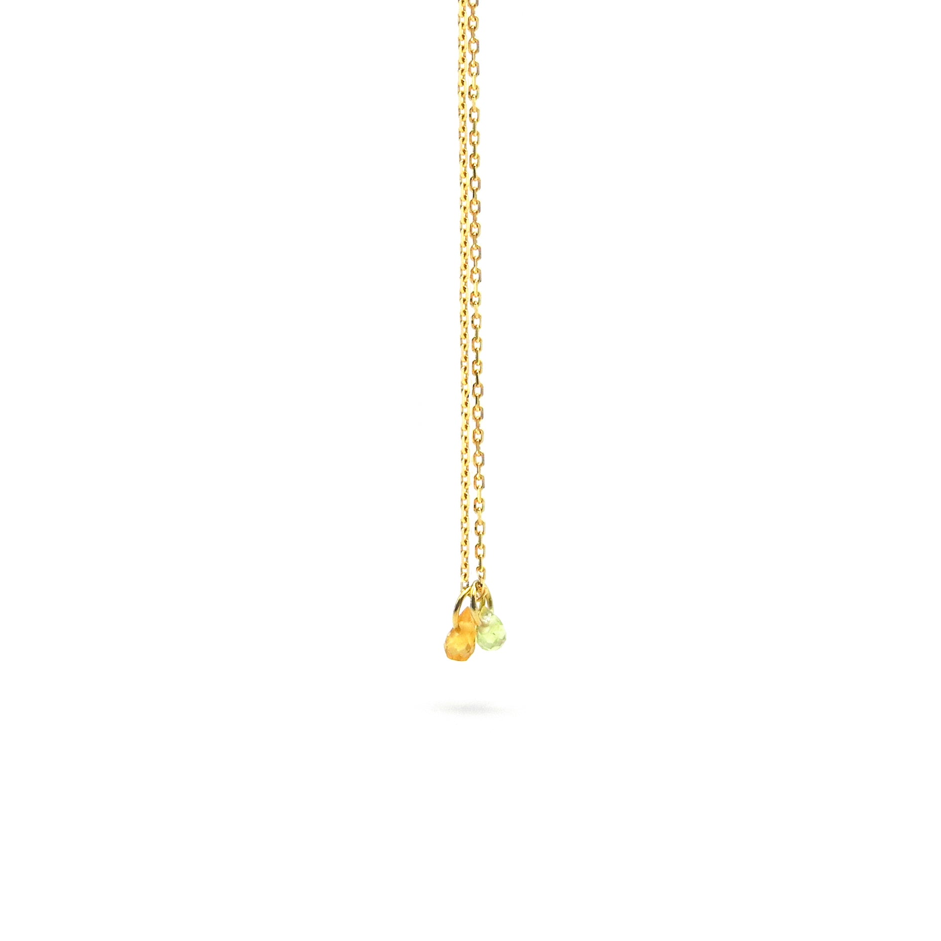 Goldkette mit Saphiranhängern