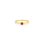Lade das Bild in den Galerie-Viewer, eleganter Goldring mit Rubin
